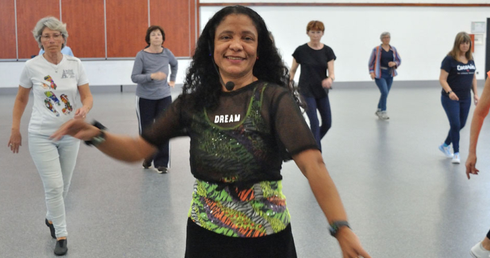 Danse latino solo avec Mariana