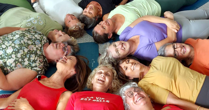 Yoga 4 (yoga du rire) avec Brigitte