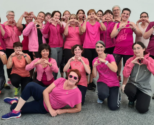 Octobre rose 2024 : groupe Zumba animé par Sandrine