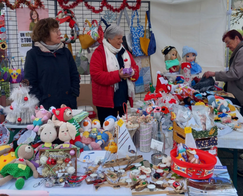 Nieul-Gym-Loisirs : stand Aiguilles Passion au marché de Noël 2024 de Nieul-sur-Mer.