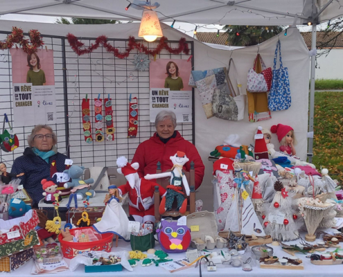 Nieul-Gym-Loisirs : stand Aiguilles Passion au marché de Noël 2024 de Nieul-sur-Mer.